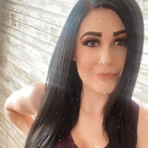 Meet your Posher, Danae